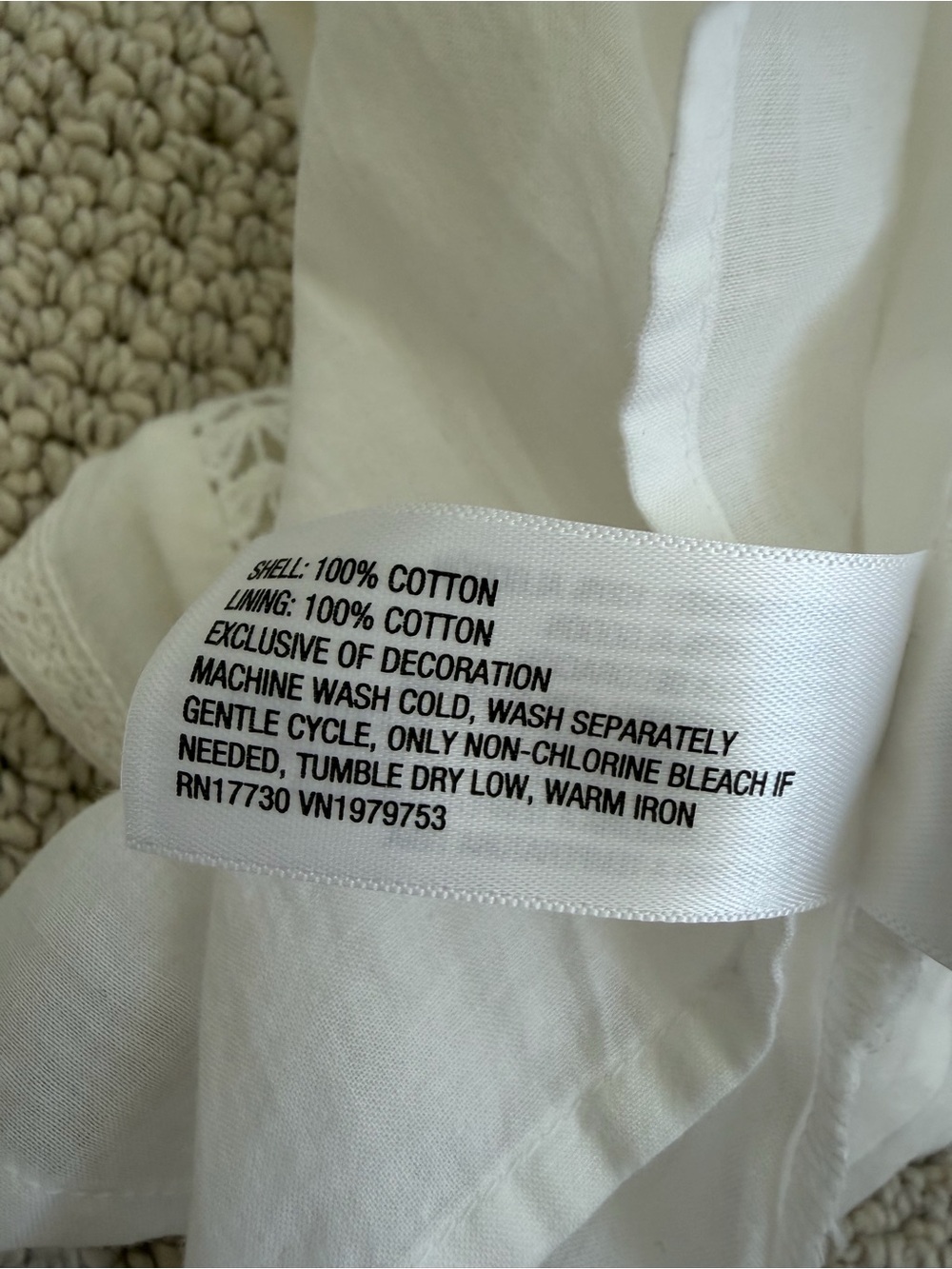 Universal Thread White Eyelet Pintuck Camisole - Picture 6 of 8